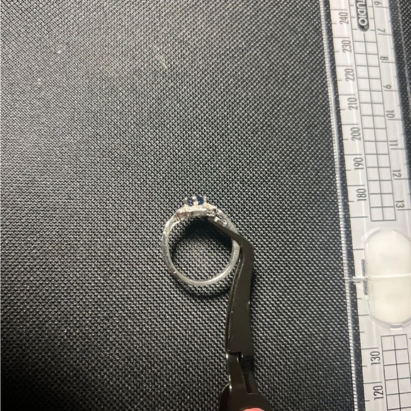 Elegant Silver Ring with White and Blue Zircons - Picture 2 of 3